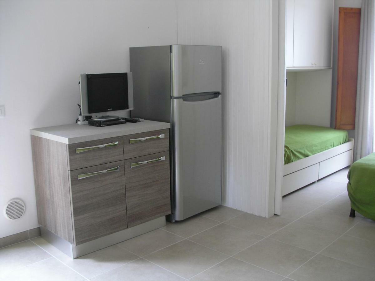 Residence I Pini กาโปลิเวรี ภายนอก รูปภาพ