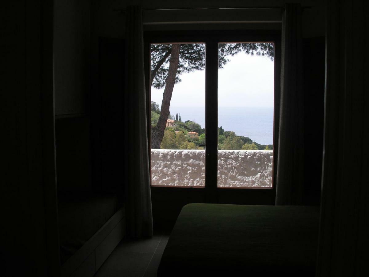 Residence I Pini กาโปลิเวรี ภายนอก รูปภาพ
